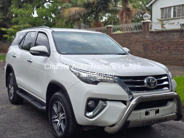 2018 - Toyota  Fortuner