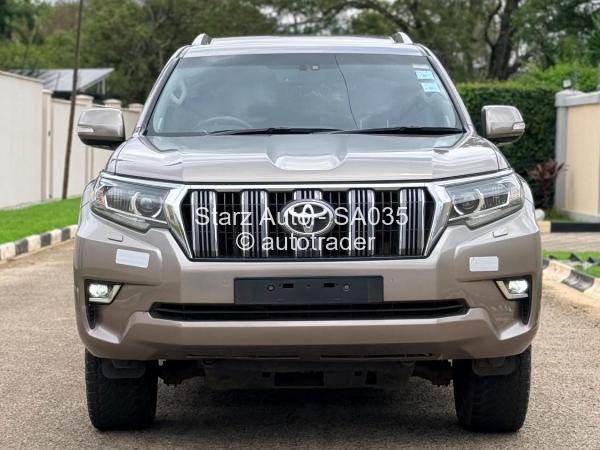 2023 - Toyota  Land Cruiser Prado