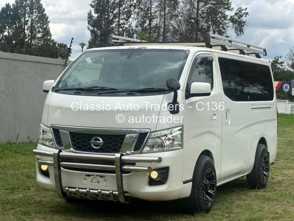 2015 - Nissan  NV350