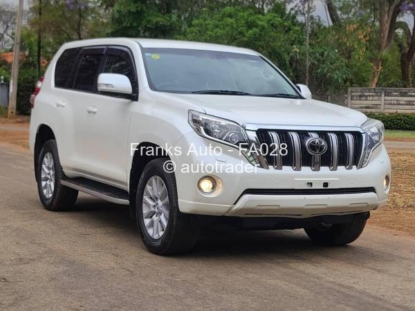 2017 - Toyota  Land Cruiser Prado