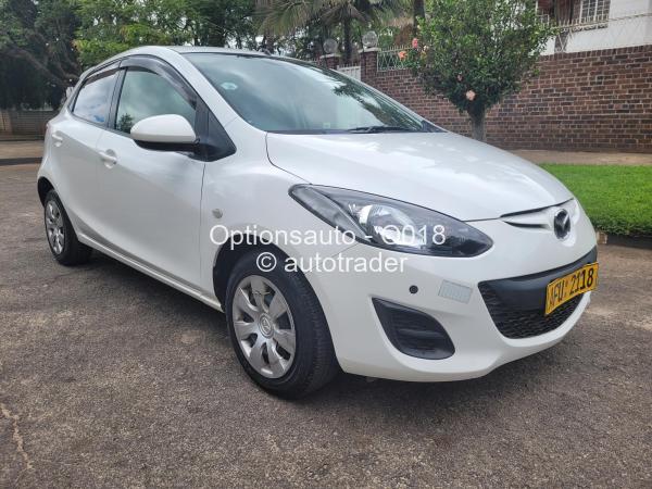 2014 - Mazda  Demio