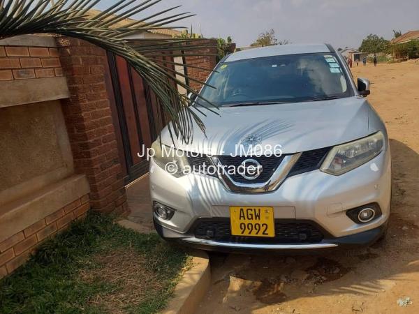 2015 - Nissan  Xtrail