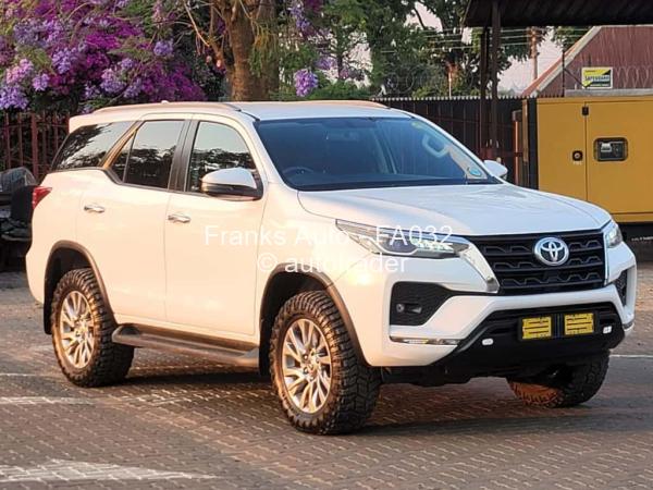 2020 - Toyota  Fortuner