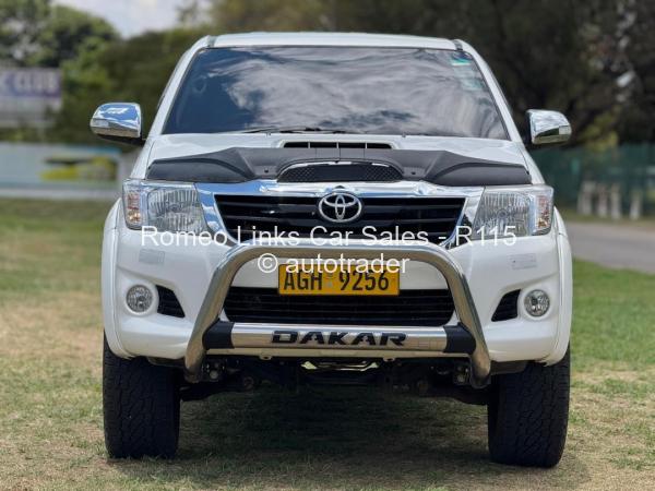 2015 - Toyota  Hilux D4D