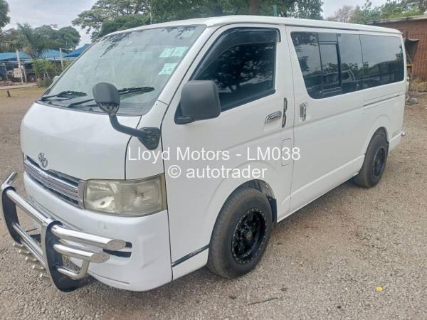 2004 - Toyota  Hiace