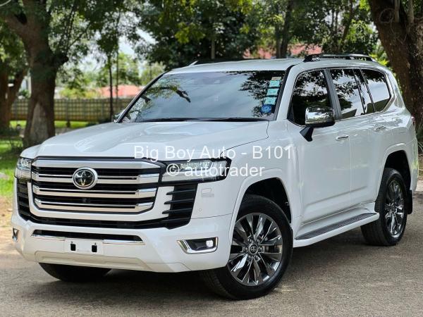 2023 - Toyota  Land Cruiser 300