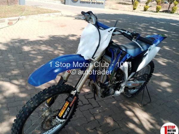  - Yamaha YZ 450