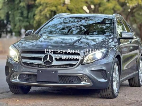 2016 - Mercedes Benz GLA