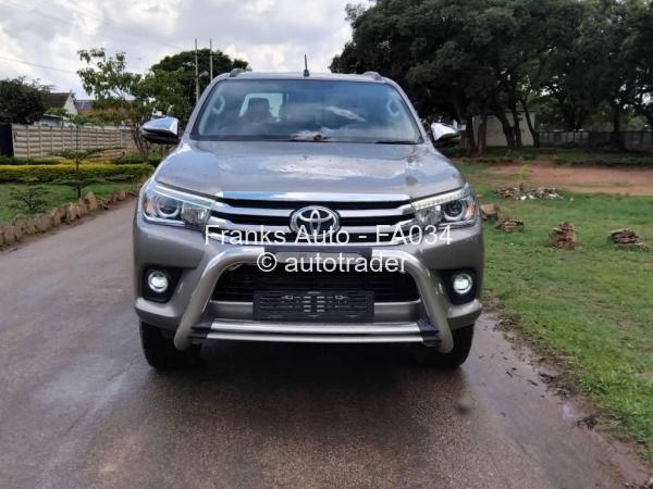 2018 - Toyota  Hilux