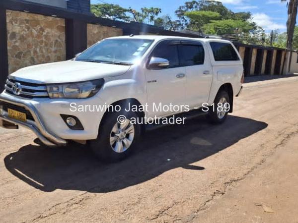 2018 - Toyota  Hilux