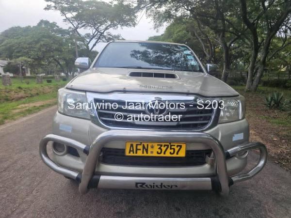 2012 - Toyota  Hilux