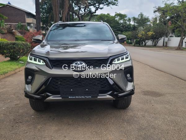 2025 - Toyota  Fortuner