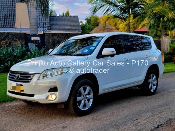 2010 - Toyota  Vanguard