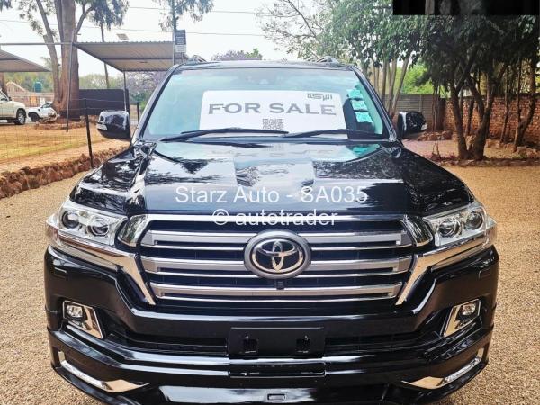 2021 - Toyota  Landcruiser  200 VX-R