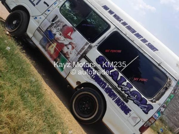 2002 - Toyota  Hiace