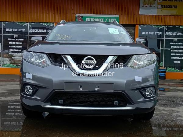 2015 - Nissan  Xtrail