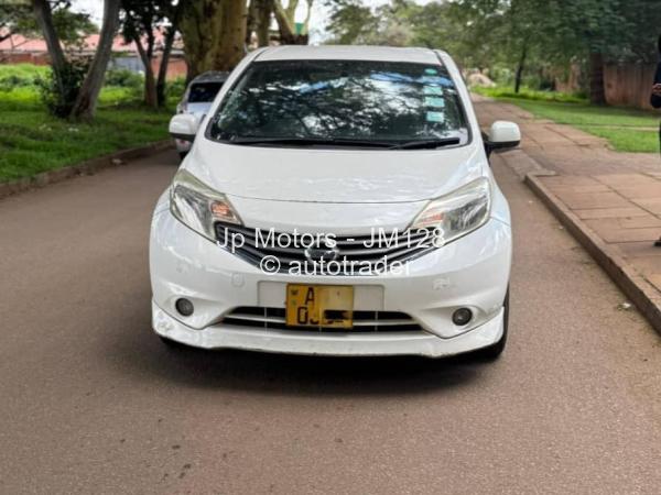 2015 - Nissan  Note