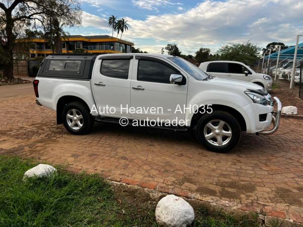 2016 - Isuzu  Kb