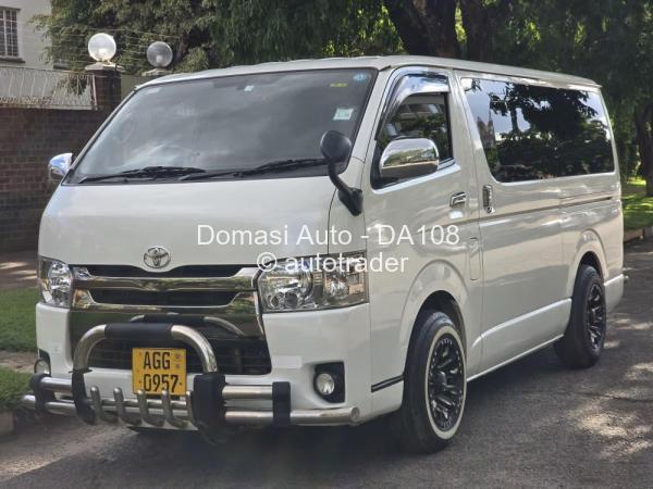 2015 - Toyota  Hiace