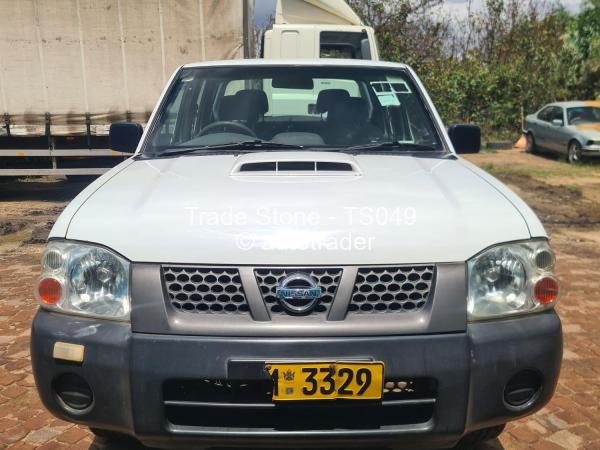 2010 - Nissan  NP300 Hardbody