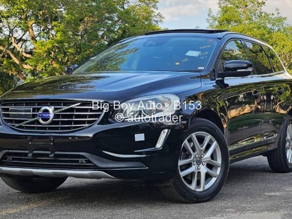 2017 - Volvo  XC60
