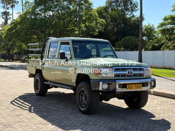 2005 - Toyota  Land Cruiser 79