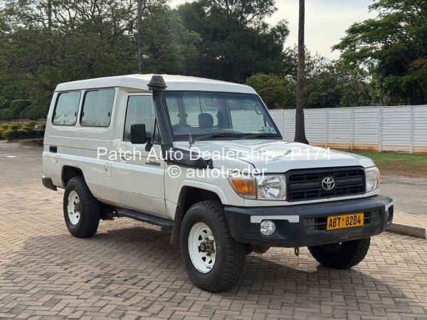 2009 - Toyota  Land Cruiser 78