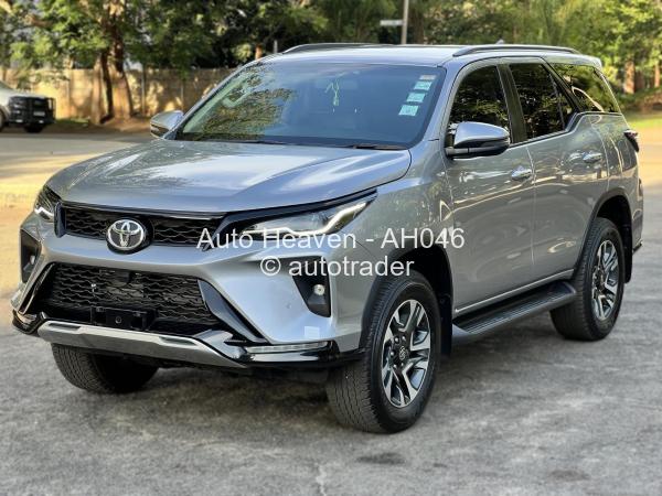 2024 - Toyota  Fortuner