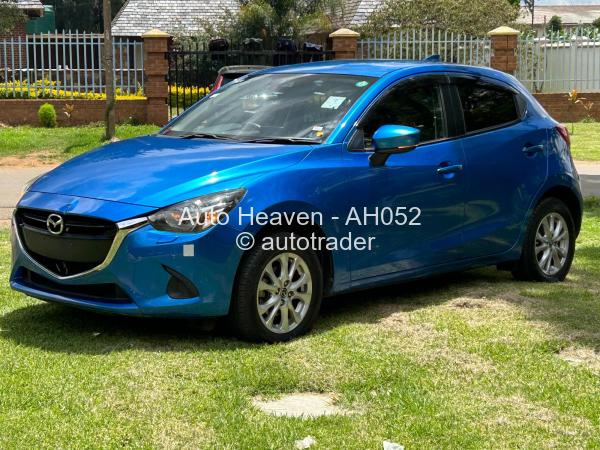 2017 - Mazda  Demio