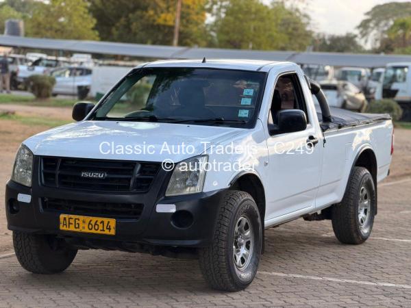 2009 - Isuzu  Kb