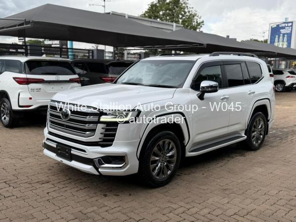2023 - Toyota  Land Cruiser
