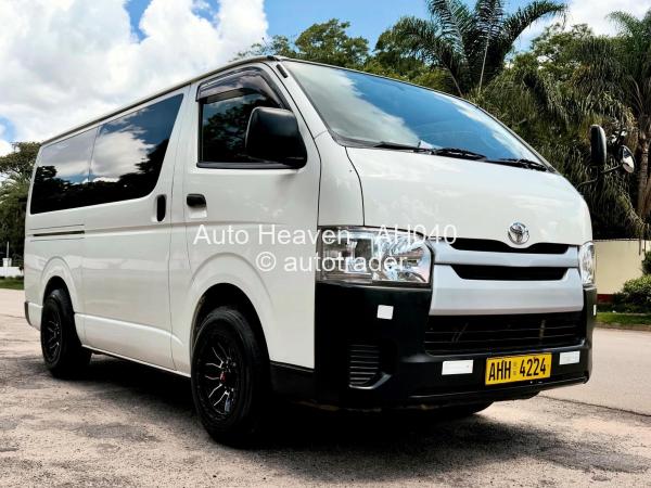 2016 - Toyota  Hiace