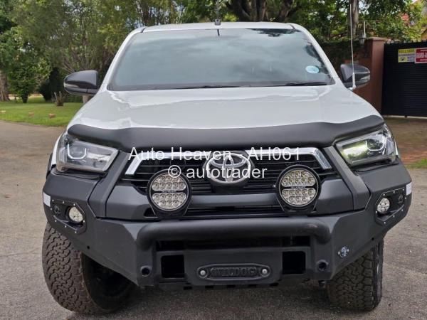 2021 - Toyota  Hilux