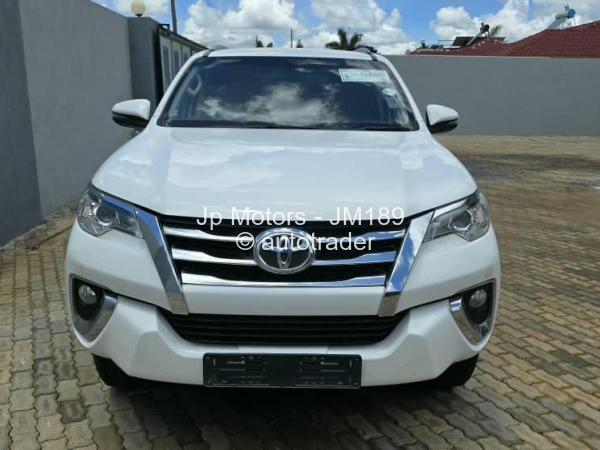 2018 - Toyota  Fortuner