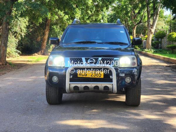 2011 - Nissan  NP300 Hardbody