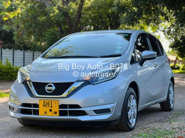 2017 - Nissan  Note