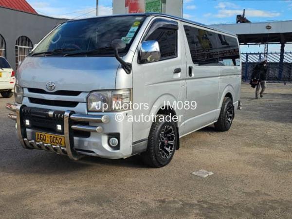 2015 - Toyota  Hiace