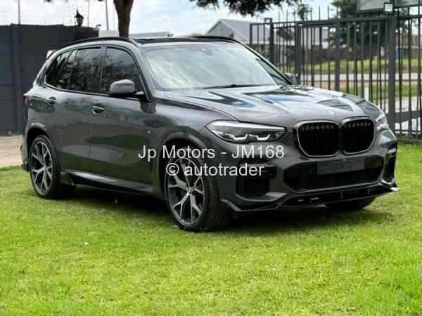 2022 - BMW X5