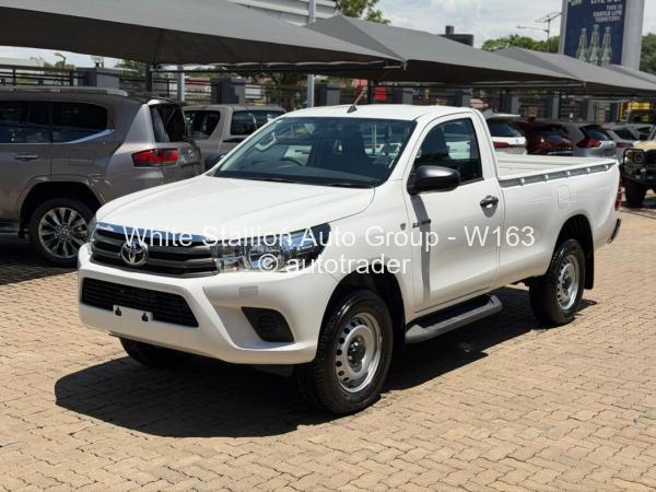 2022 - Toyota  Hilux