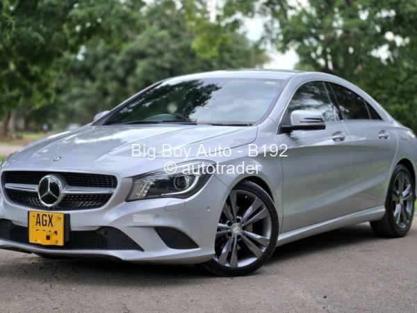 2015 - Mercedes Benz CLA