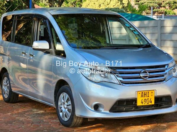 2016 - Nissan  Serena