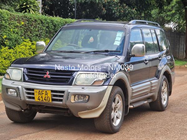2001 - Mitsubishi  Pajero