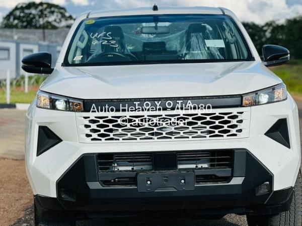 2026 - Toyota  Hilux