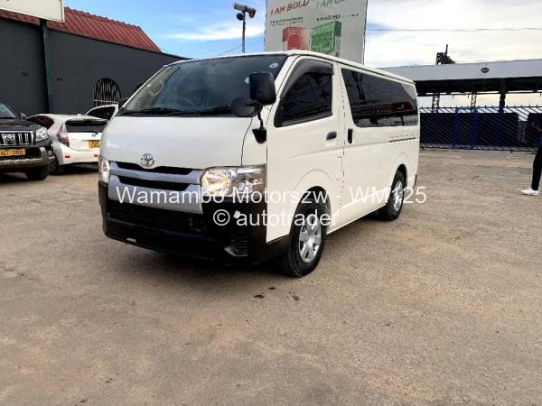 2017 - Toyota  Hiace