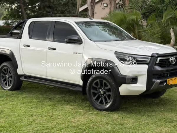 2020 - Toyota  Hilux