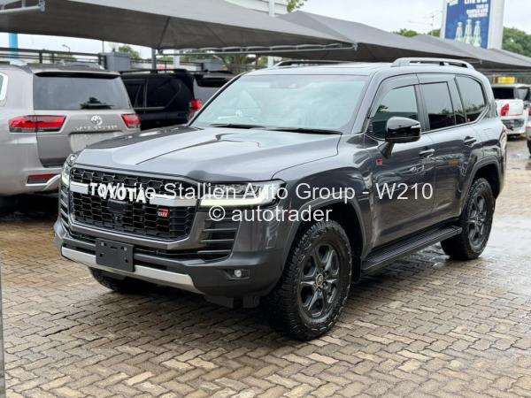 2023 - Toyota  Land Cruiser