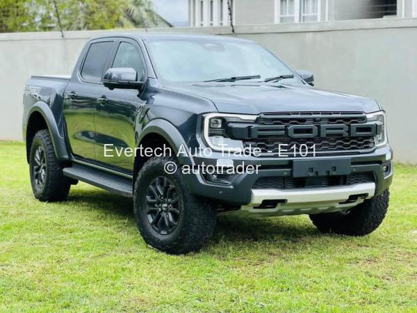 2025 - Ford  Raptor
