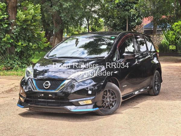 2017 - Nissan  Note
