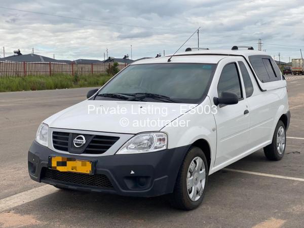 2021 - Nissan  NP200