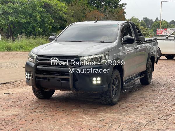 2016 - Toyota  HILUX REVO
